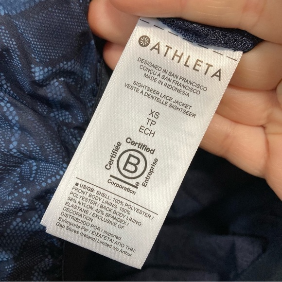 NWOT Athleta Sightseer Lace Jacket Ethereal Bloom Cottage Blue - Picture 10 of 11